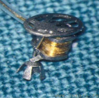 Рис.18. Фиксация катушки на частичный протез Рис.18. Фиксация катушки на частичный протез